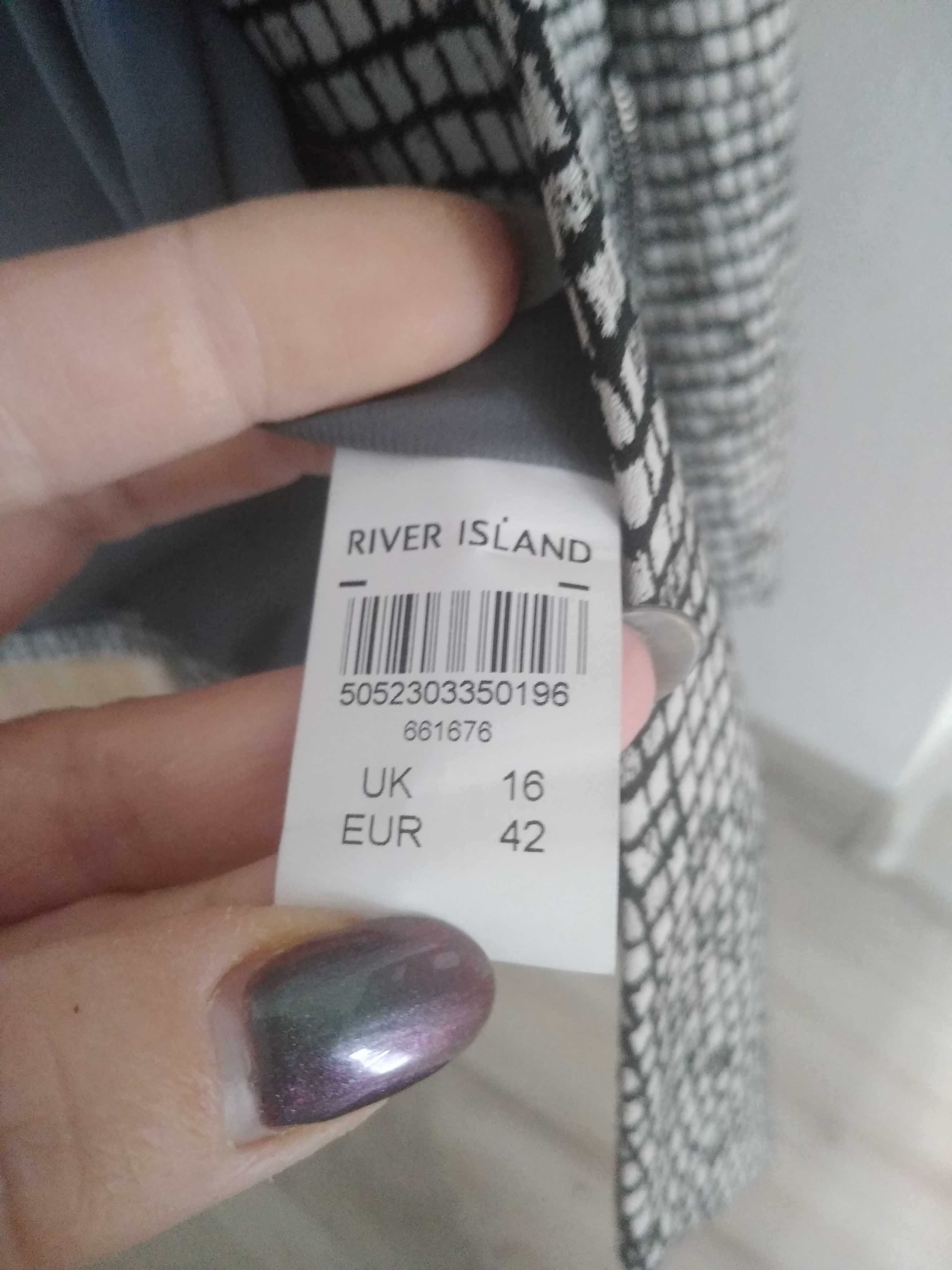 Blezer/ żakiet rozm. 42/44 River Island