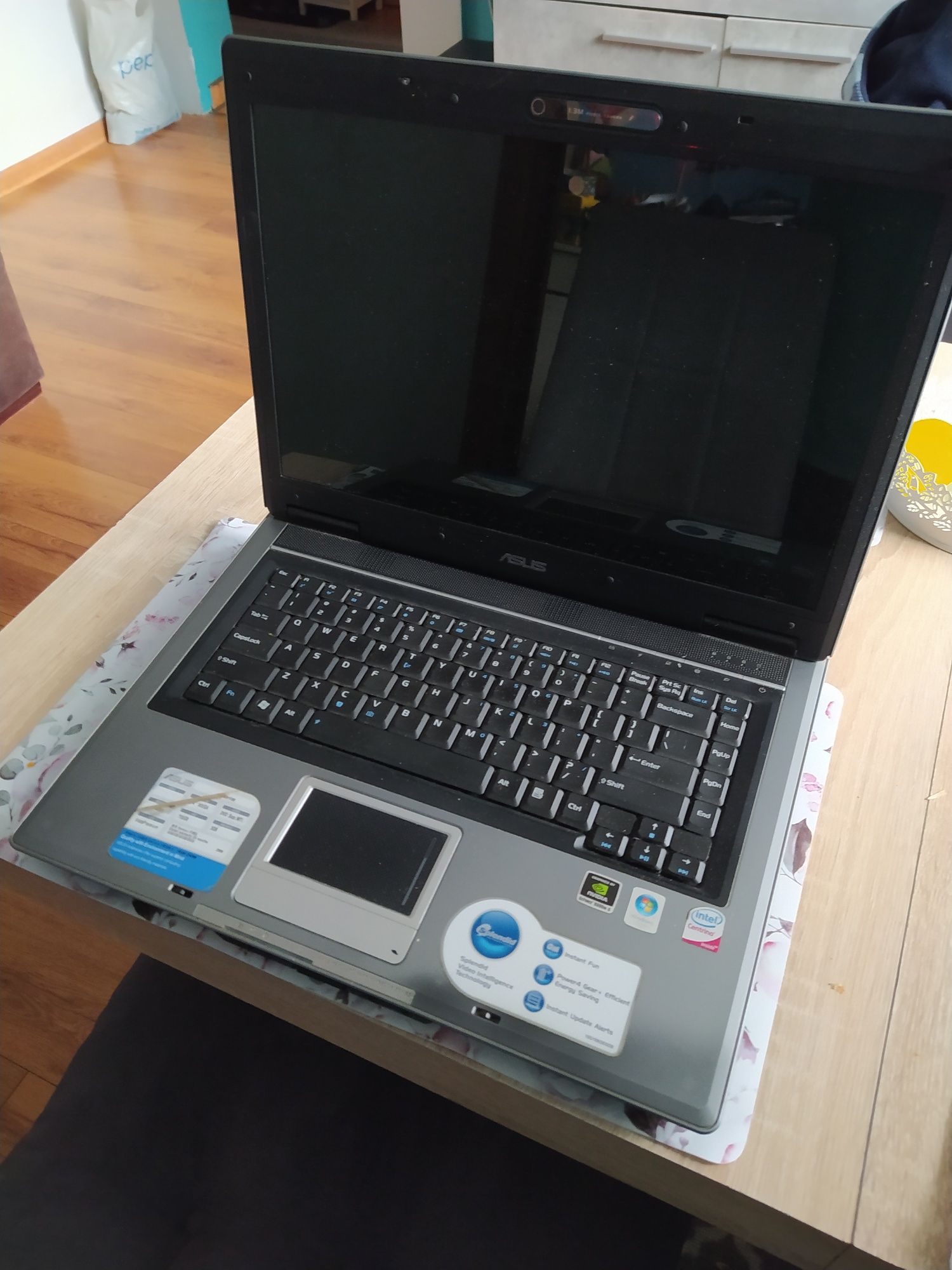 Sprzedam laptopa