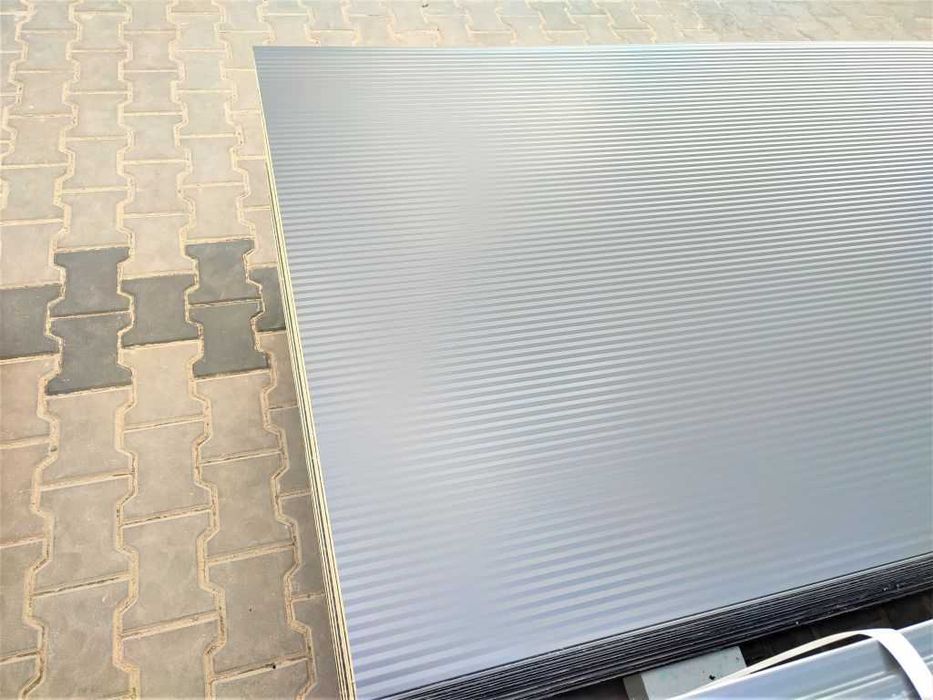 100 ŚCIENNA płyta warstwowa płyta obornicka hala konstrukcja stalowa