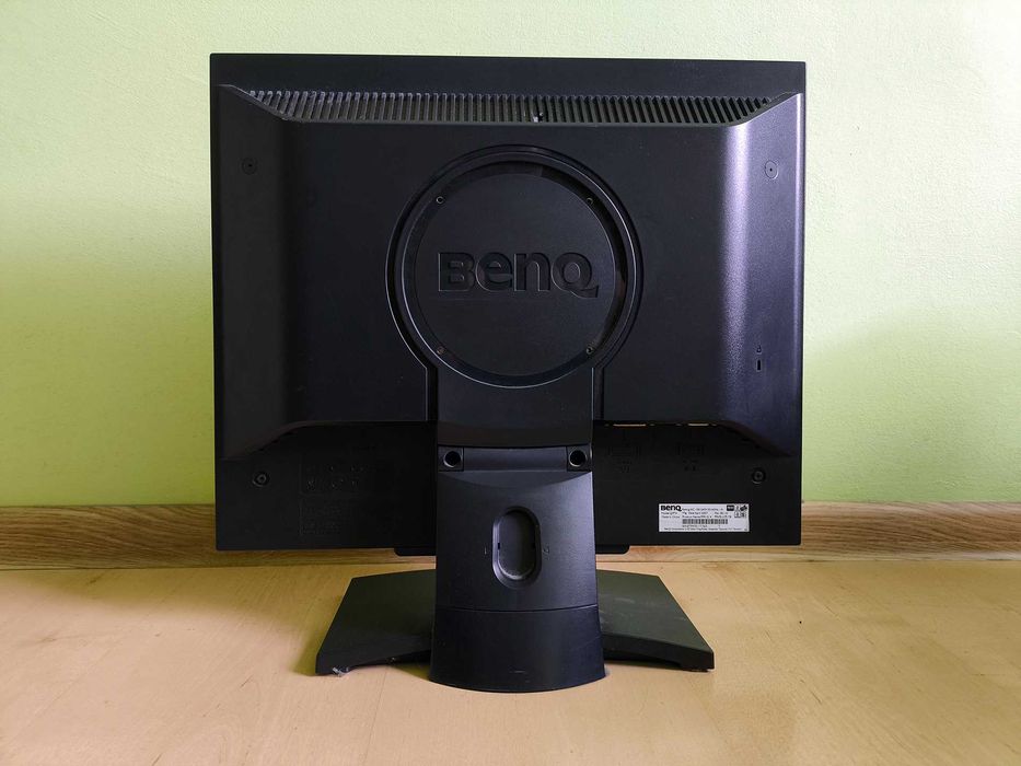 Komputer PC Dell Vostro 470 D10M + monitor BENQ 19 cali Windows 10 Pro