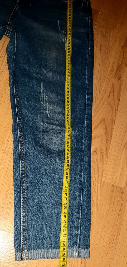 Фірмові укорочені джинси МОМ