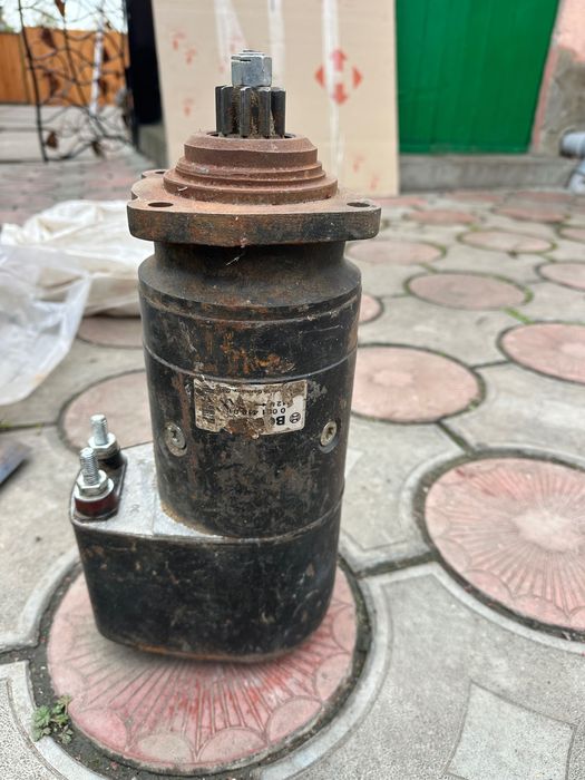 Стартер на двигун мерс комбайн