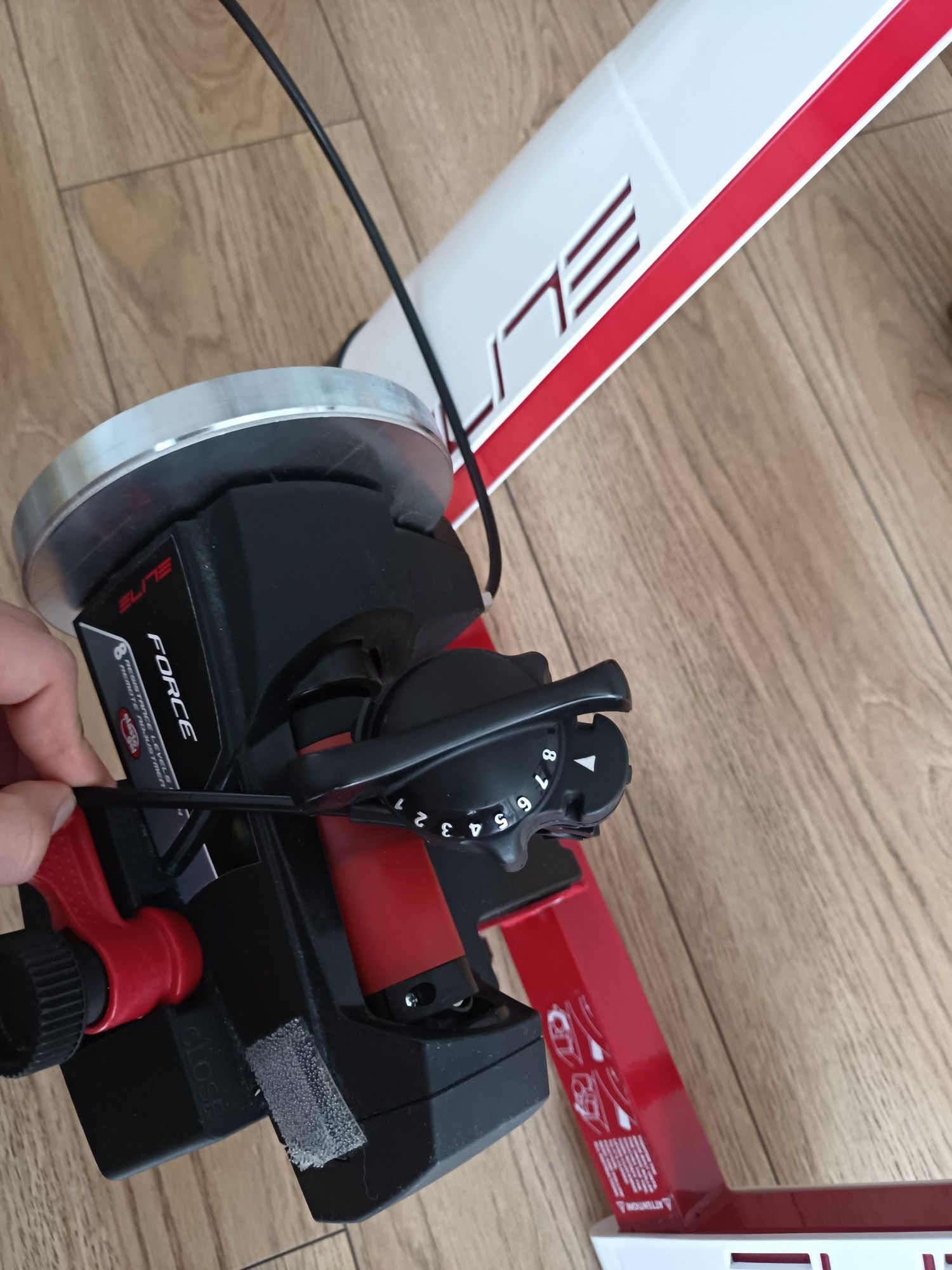 Trenażer Elite Novo Force 8