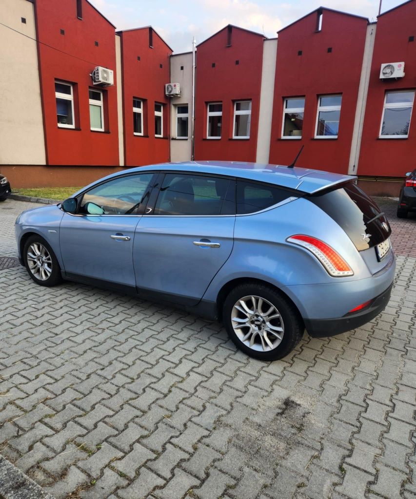 Lancia delta 1.6 disel mpi 120 km Multijet stan bardzo dobry