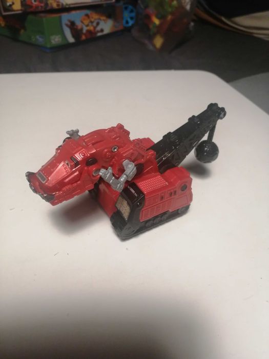 Robot, dinozaur zabawka dla chłopca