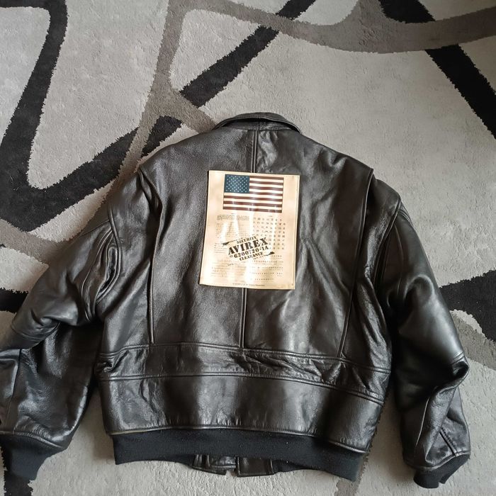 Kurtka  lotnicza amerykańska   Avirex  , Top Gun