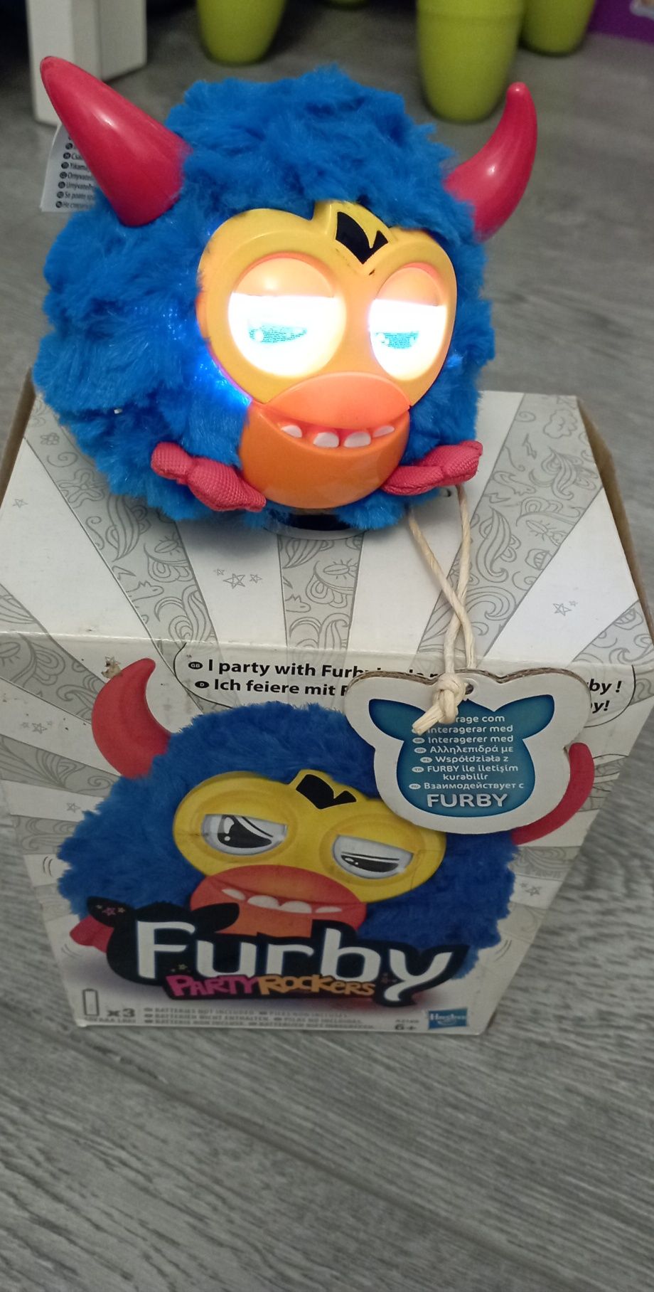 Interaktywny Furby