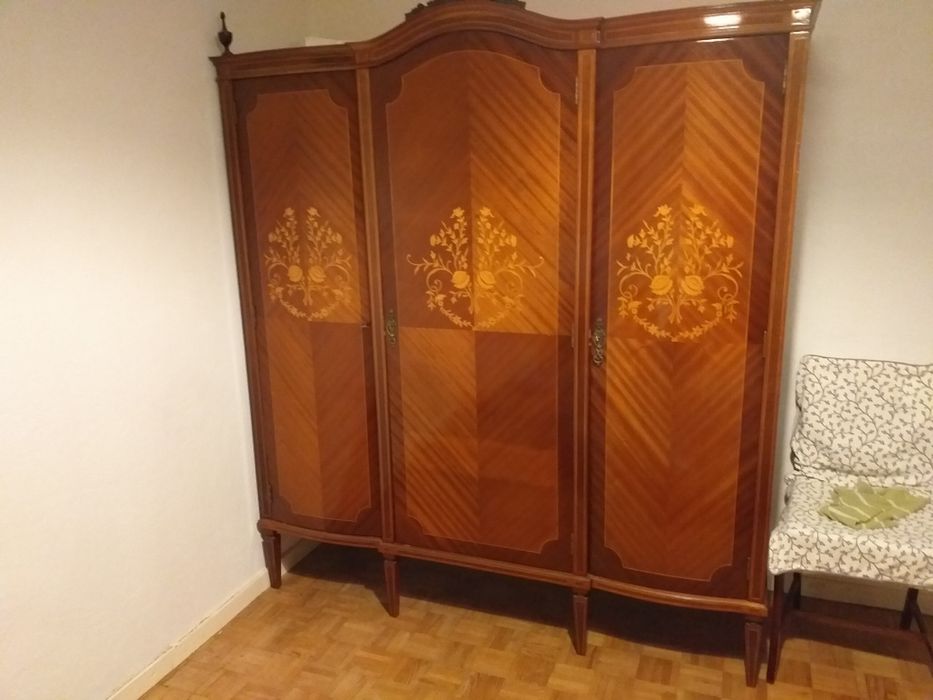 Cama vintage casal com transporte