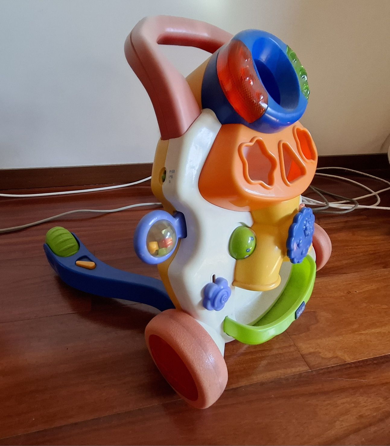 Artigos de bebé para venda em conjunto ou separado.
