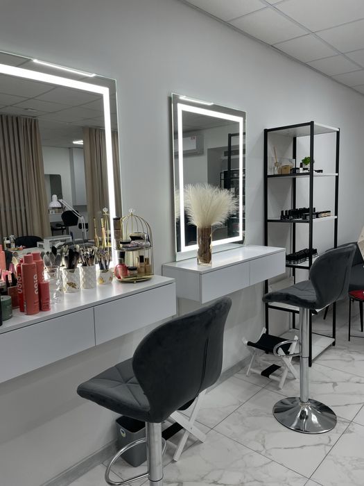 Оренла для бровиста / візажиста / зачіски / нарощення волосся