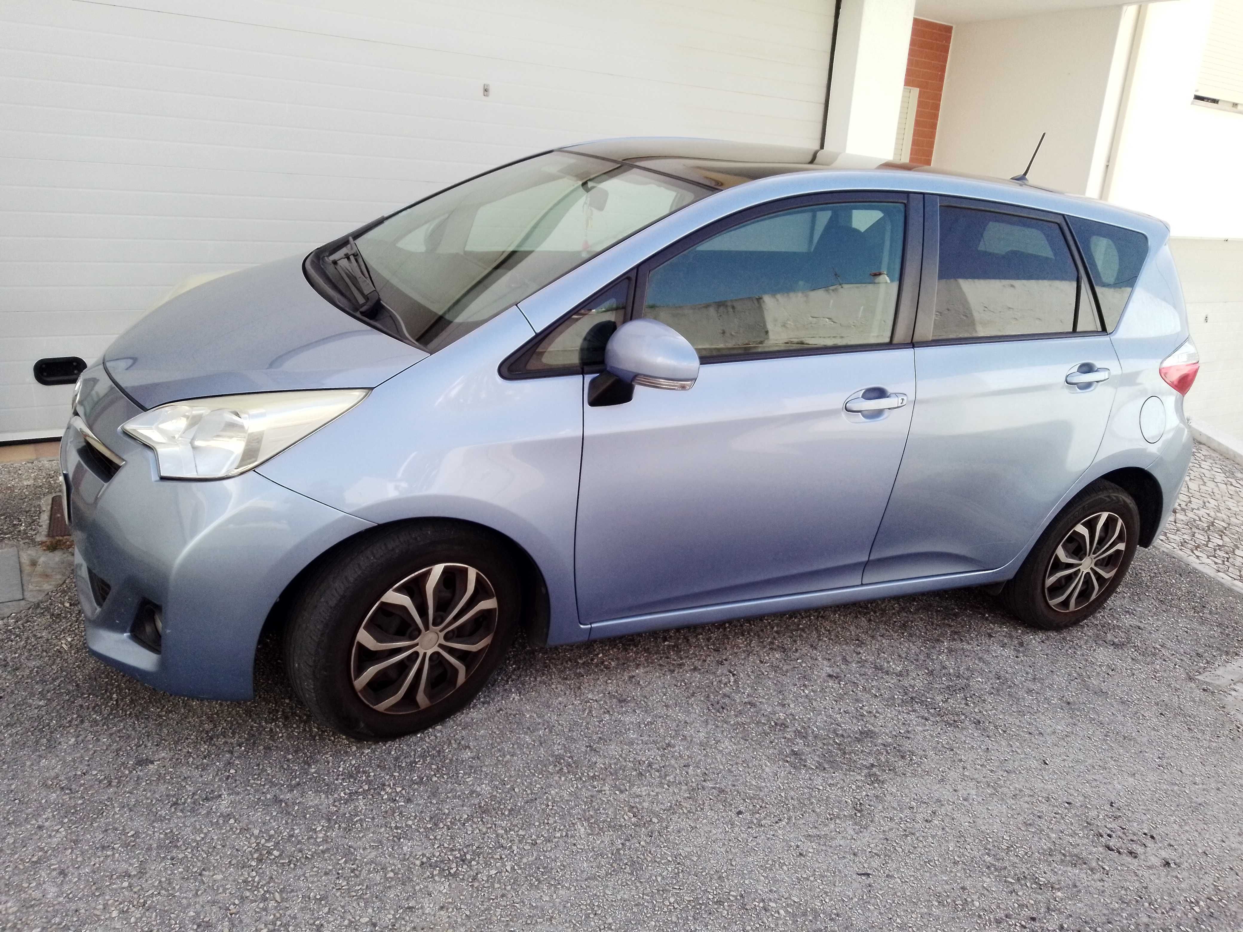 Toyota verso-s d4d
