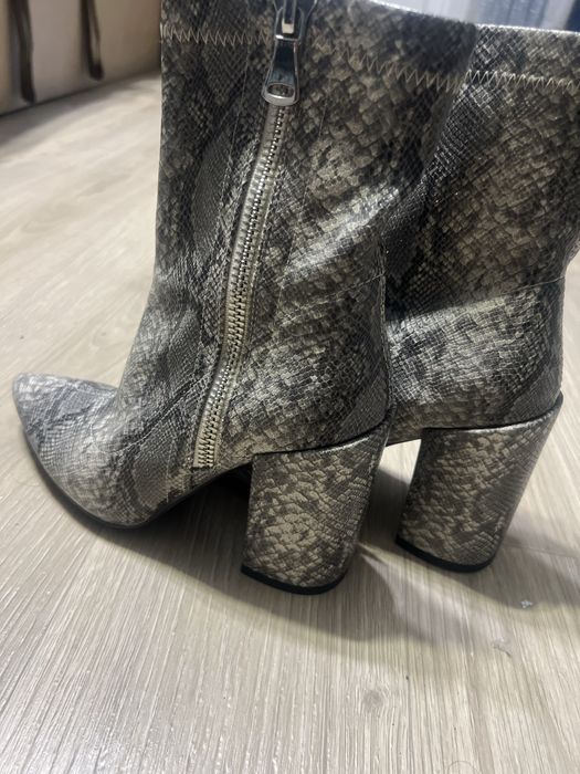 Стильні  трендові ботінки