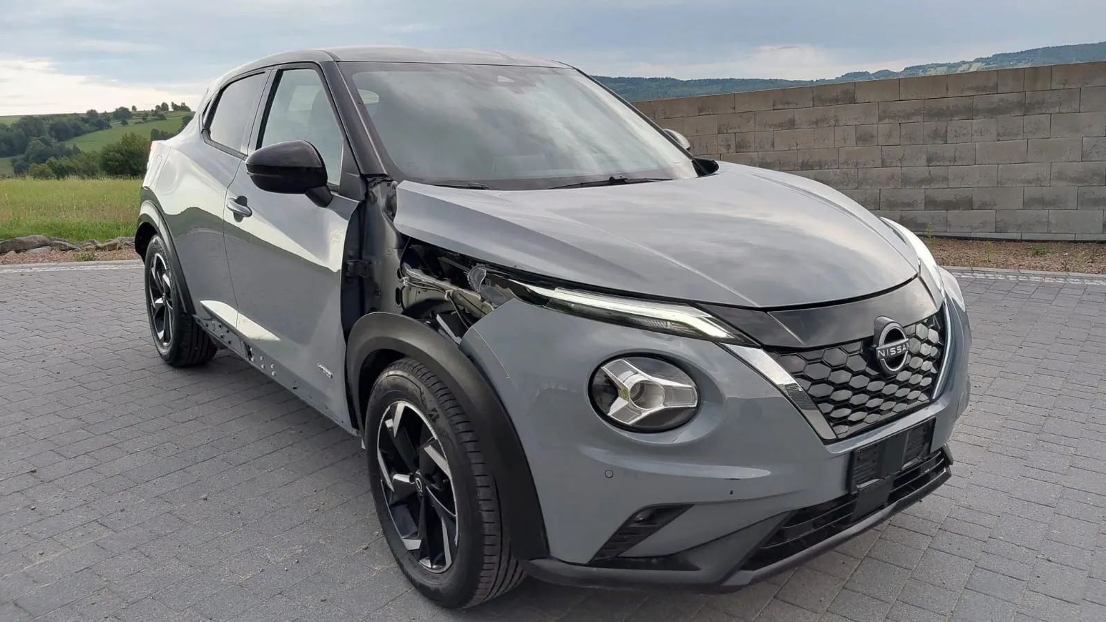 Nissan Juke 1.6Hybrid N-Connecta Automat