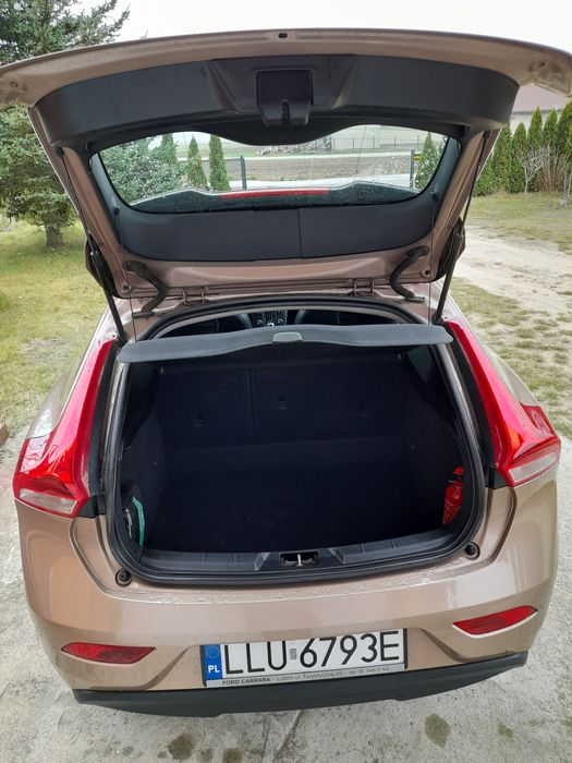 Sprzedam volvo v40 stan perfekcyjny