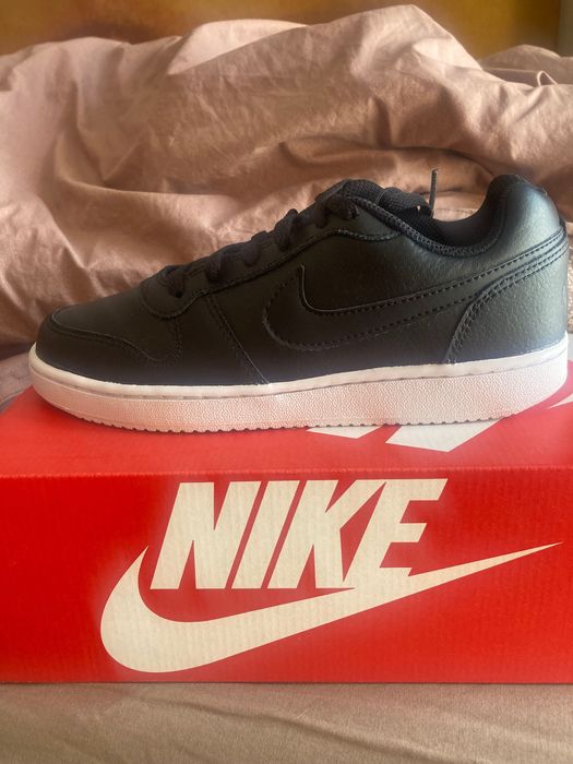 Buty sportowe Nike  numer 37,5 i 39