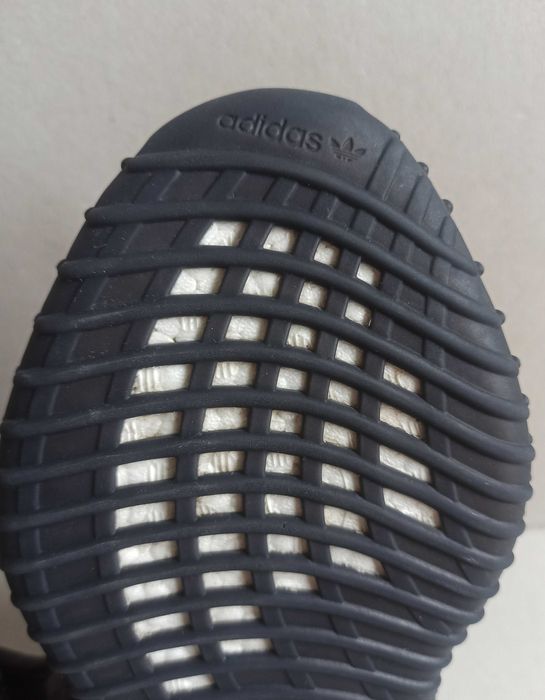 Damskie buty Adidas Yeezy Boost 350 V2 Tripe Black FU9006 roz.38 2/3