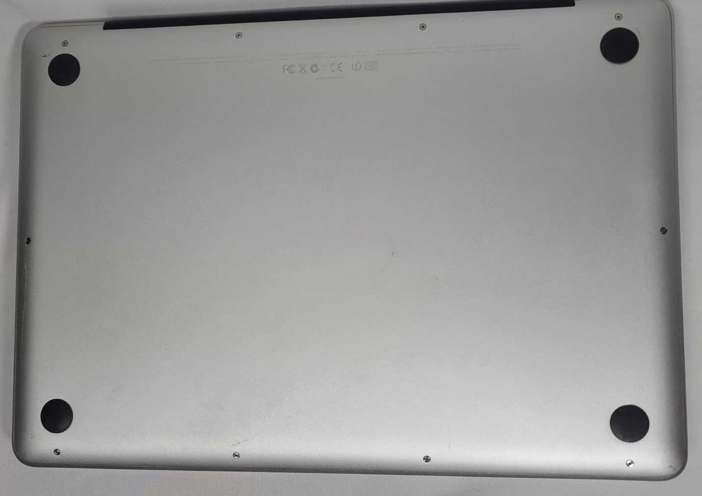 Macbook Pro (Mid 2009) 13" C2D GT9400 8GB SSD128GB Monterey 12.7 (M.3)