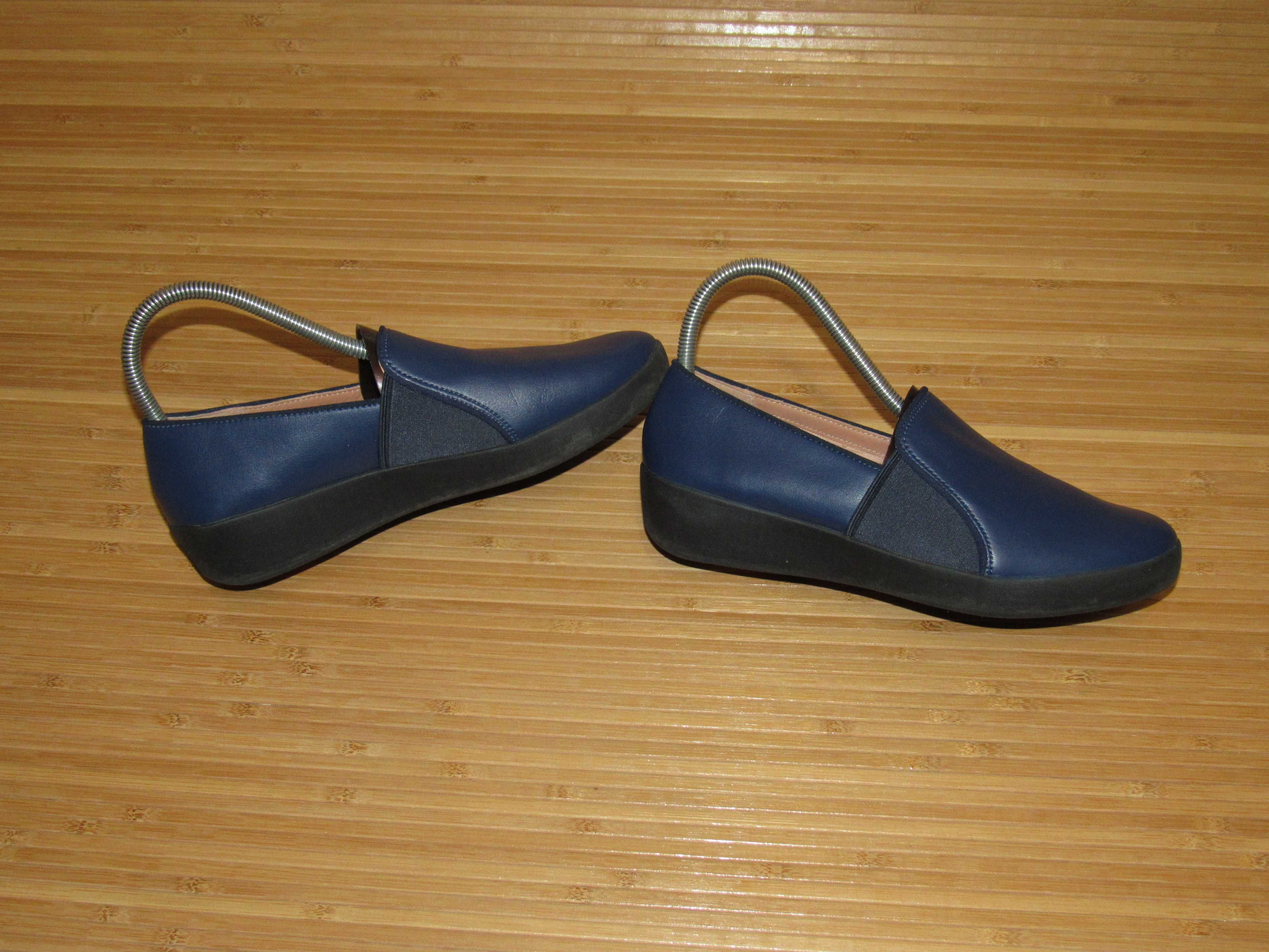 Сліпони Fitflop Colette Skate Slip On; EUR-39; Ус-ка: 25см