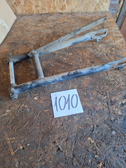 Wahacz tył etz150, 125