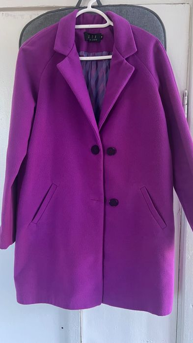 Демісезонне пальто