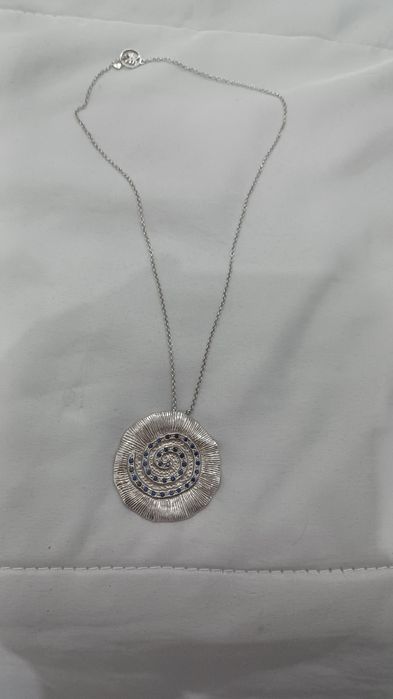 Colar prata como novo