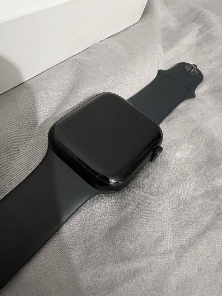 Apple Watch 7 GPS 45mm aluminium + pasek sportowy północ