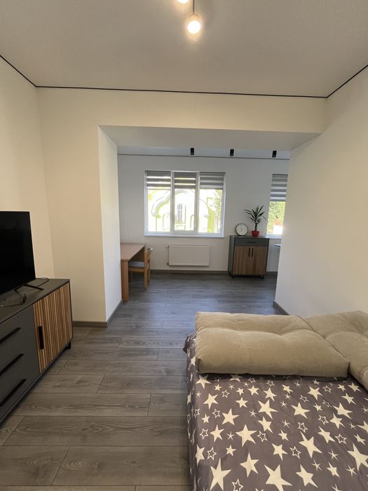 Світло  24/7! на Івасюка 11. 6 ЛЮДЕЙ (Козявкіна, АТБ)