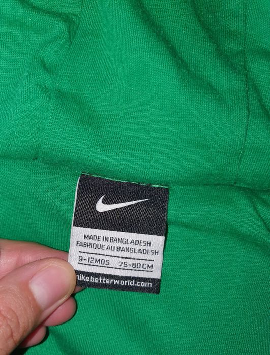 Kurtka Nike rozmiar 75-80