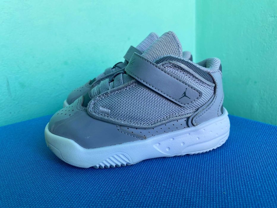 Кросівки Nike Jordan Max Aura 4