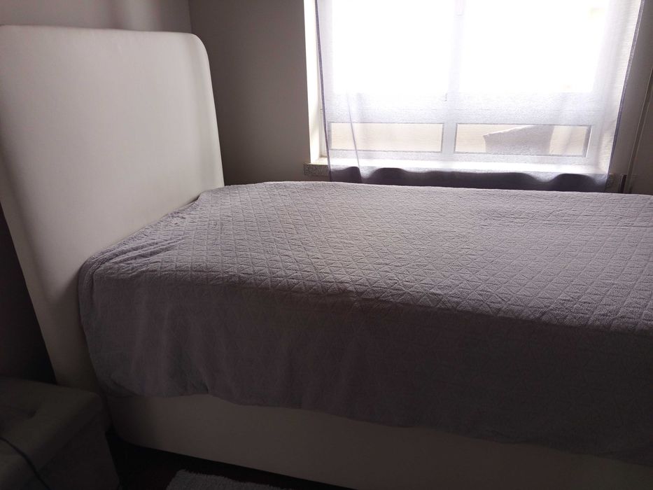 Cama sommier e colchão