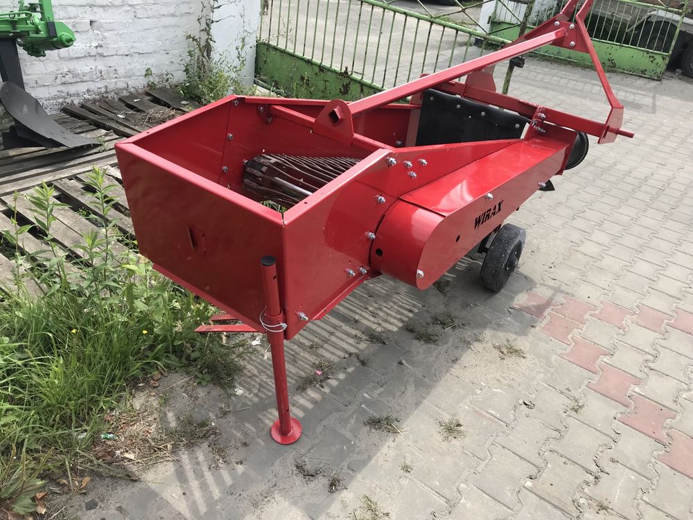 Картоплекопачка транспортерна, вібраційна, вертушка Wirax, Bomet