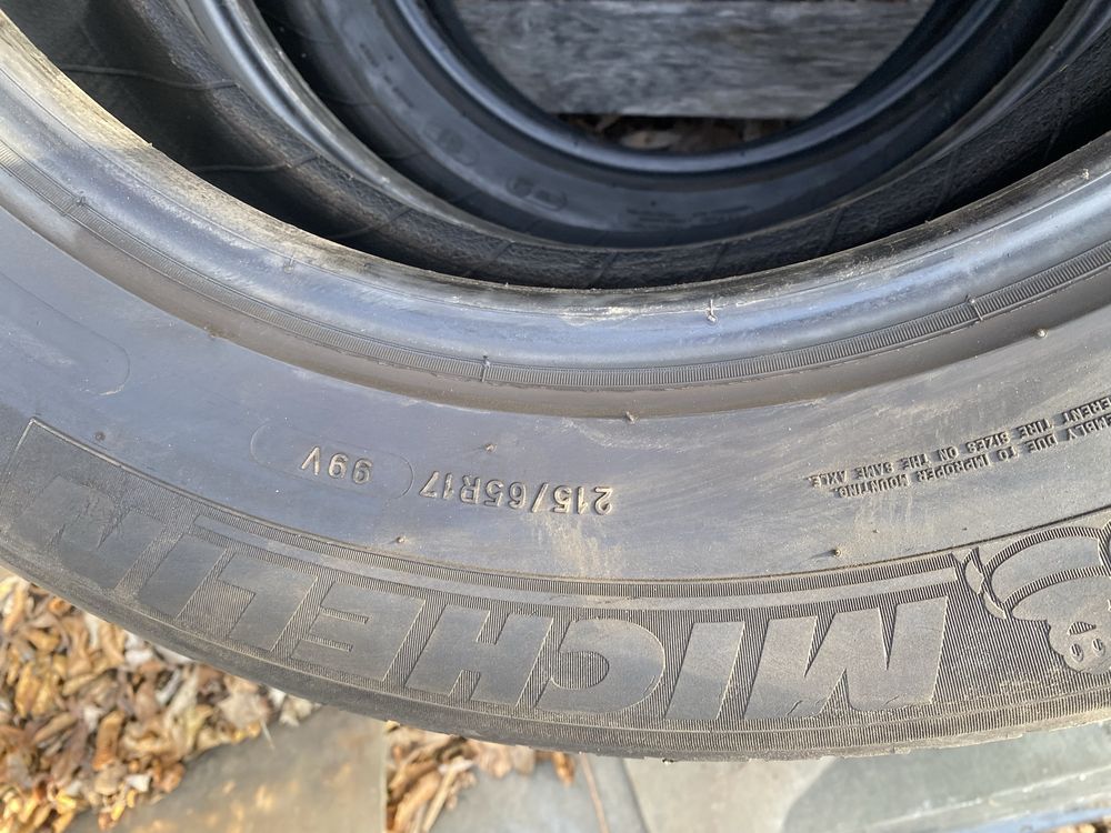 Michelin 215 65 17 4шт.Літо. Комплект 3000грн