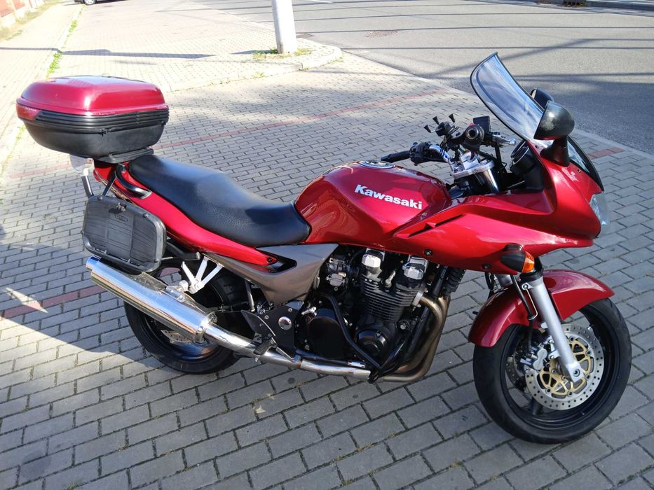Kawasaki ZR 7 S.