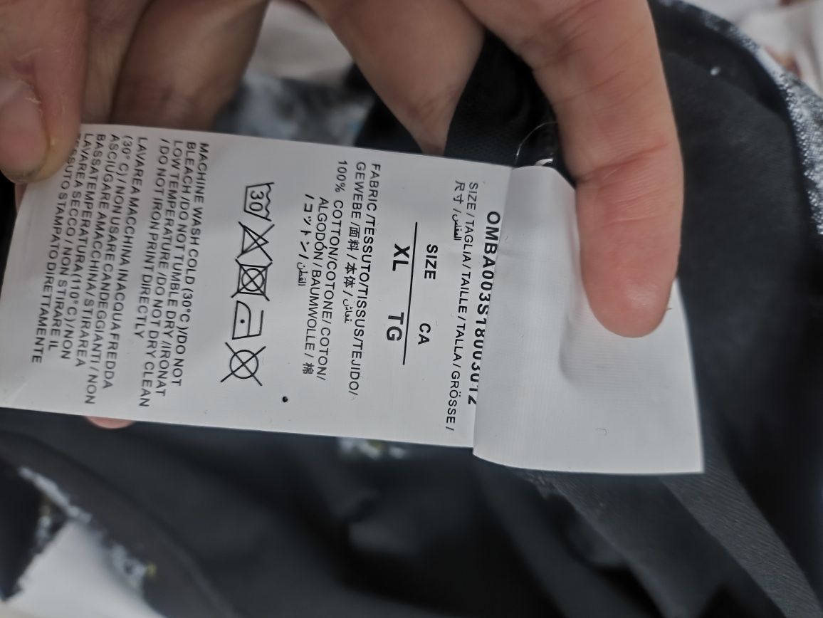 Off-white Galaxy t-shirt