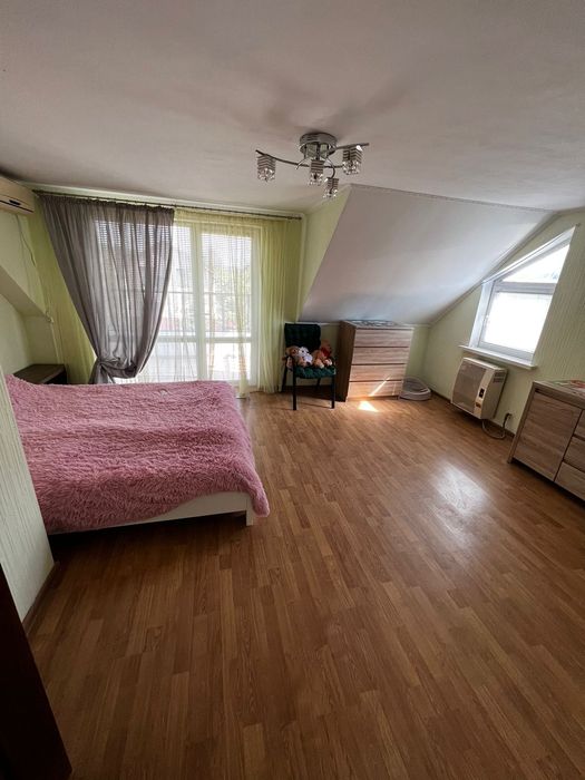 Дом в отоплением. ТЕРИТОРИАЛЬНО "Selfish Club". Метро Бориспольска 40к