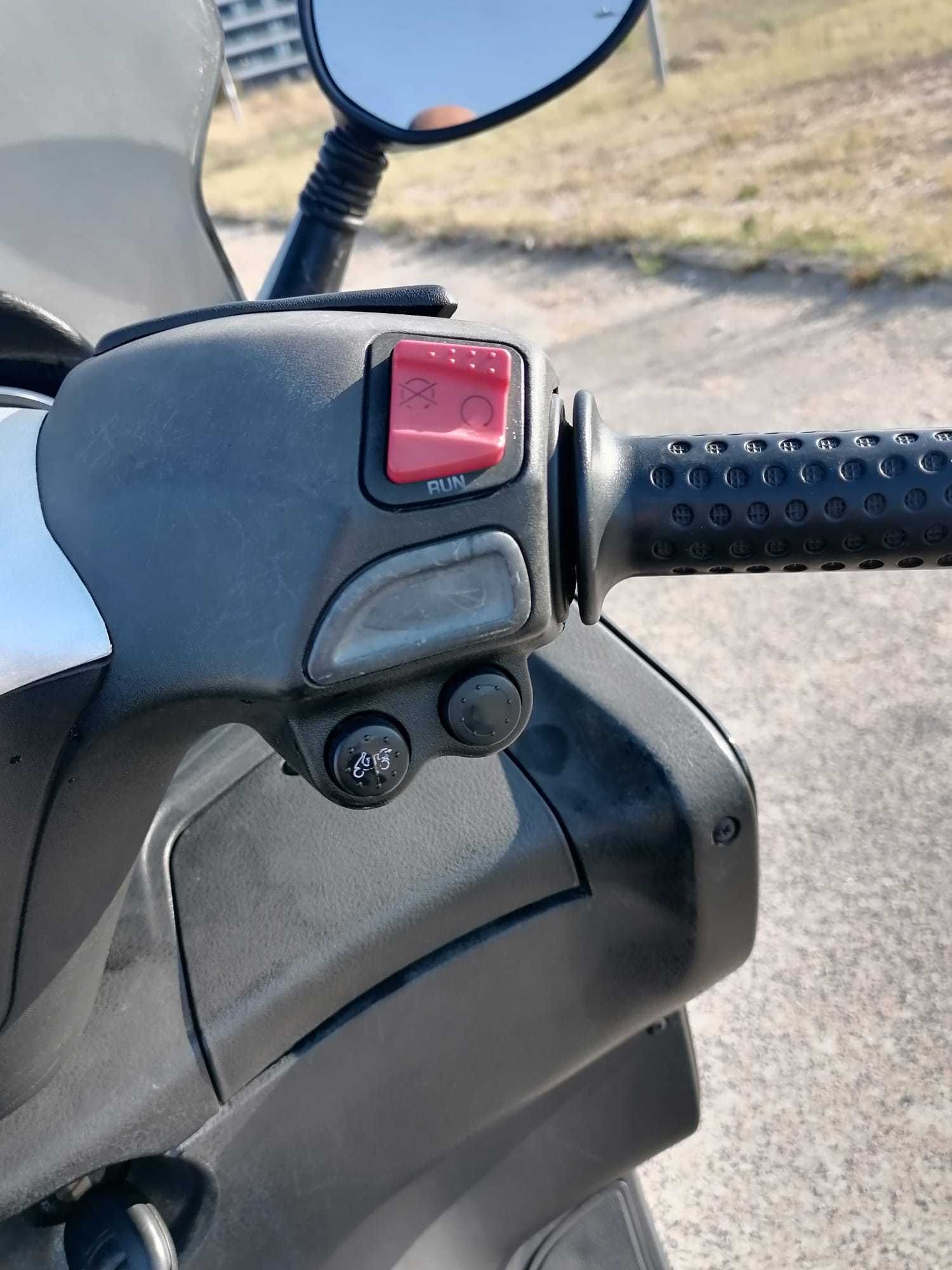 Ótimo preço!!! Só até Domingo.Piaggio Xevo 400 ie