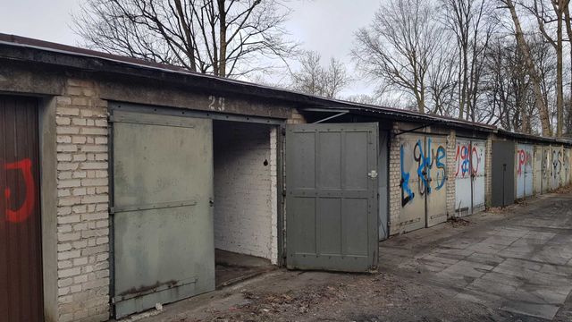 Sprzedam garaż murowany Łódź Popowskiego Fabryczna