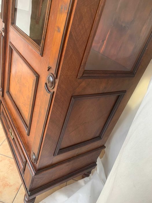 Kredens - Wtryna orzechowa z XIX wieku