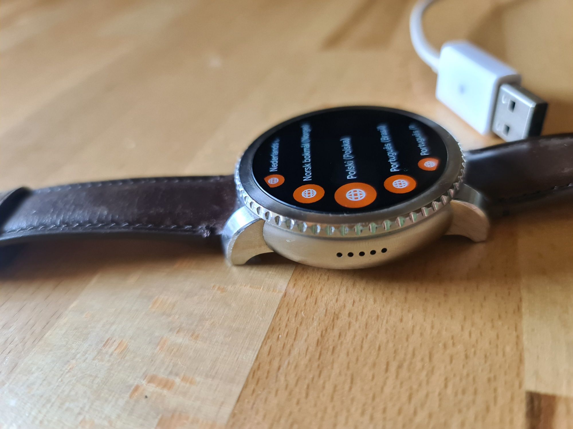 FOSSIL Gen 3 Smartwatch Q Explorist