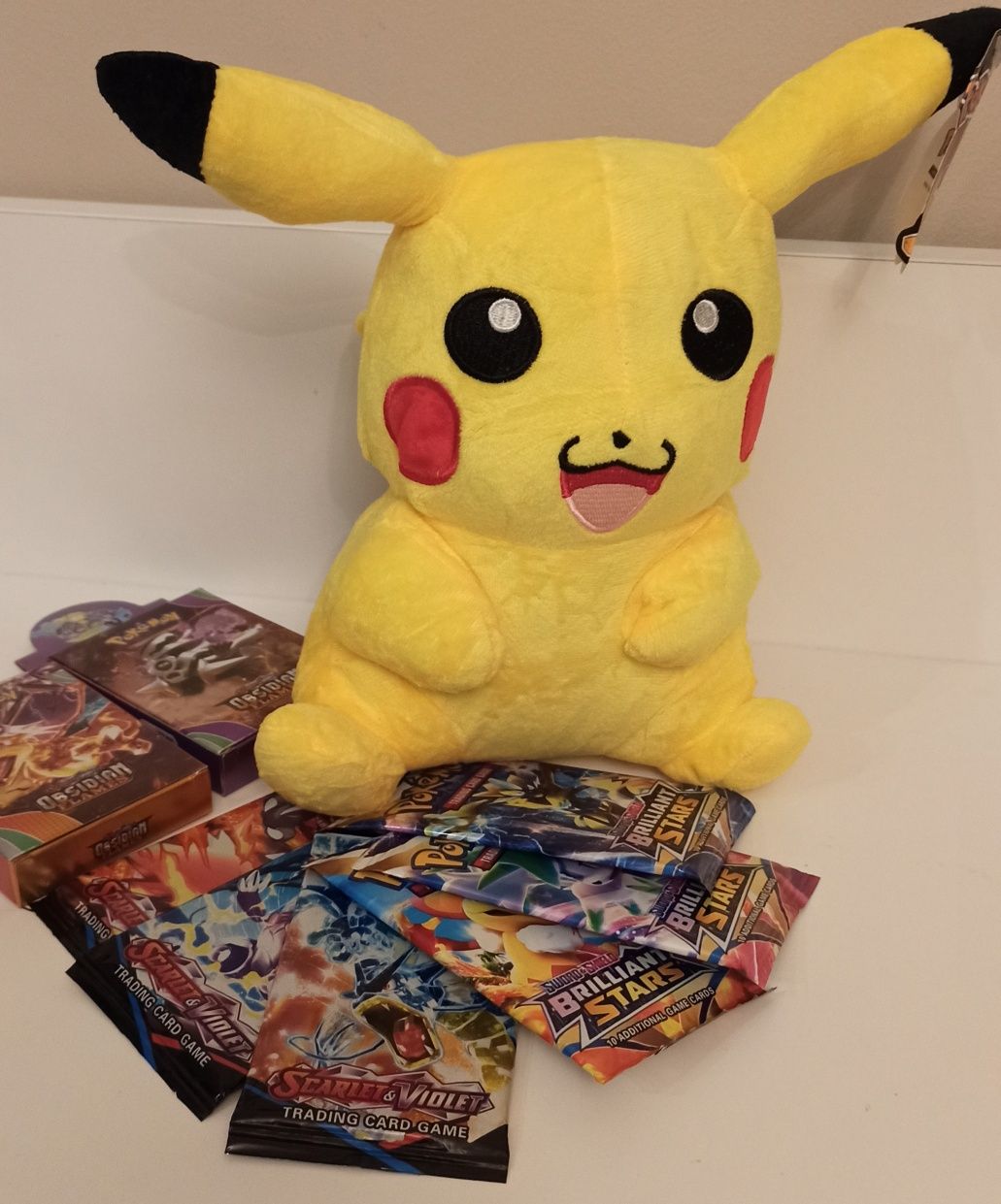 Zestaw Nowa maskotka Pokemon Pikachu połączy + karty 120 szt
