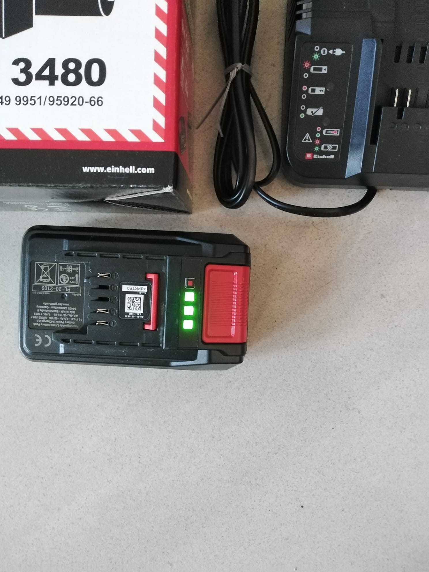 Akumulator  Einhell 18 V 2.5 Ah Li-Ion i Ładowarka
