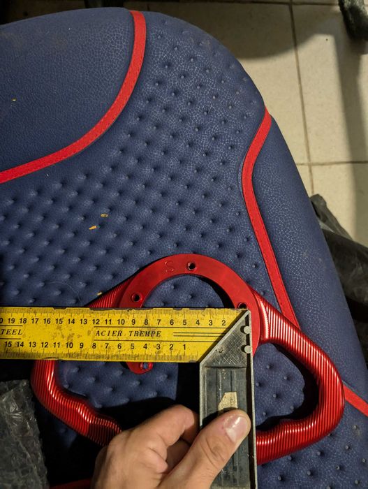 Накладка для заднього пасажира на бак