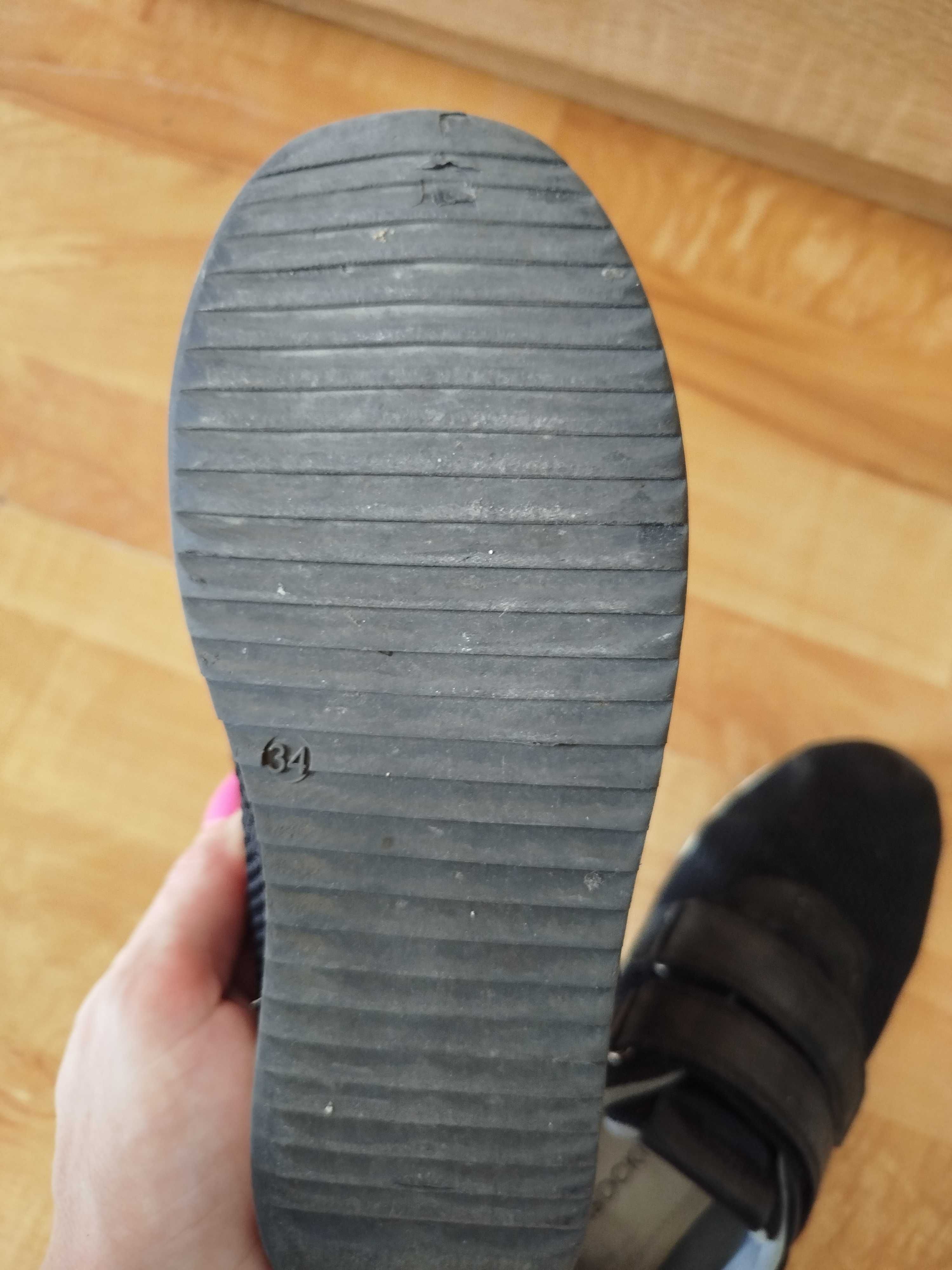 Buty chłopięce 34 r