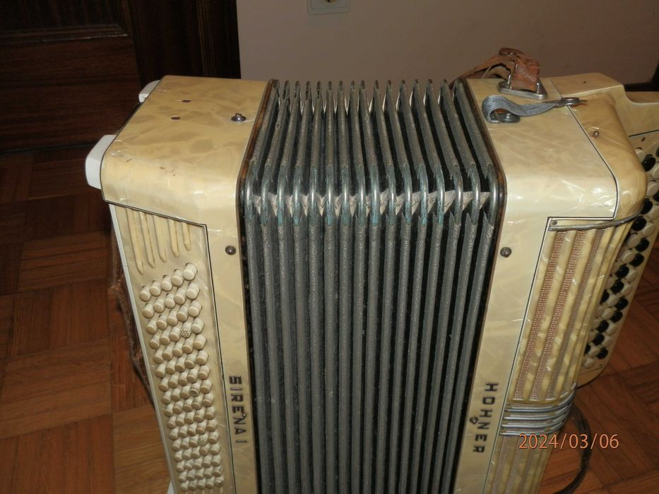 Acordeão Hohner - Sirena I