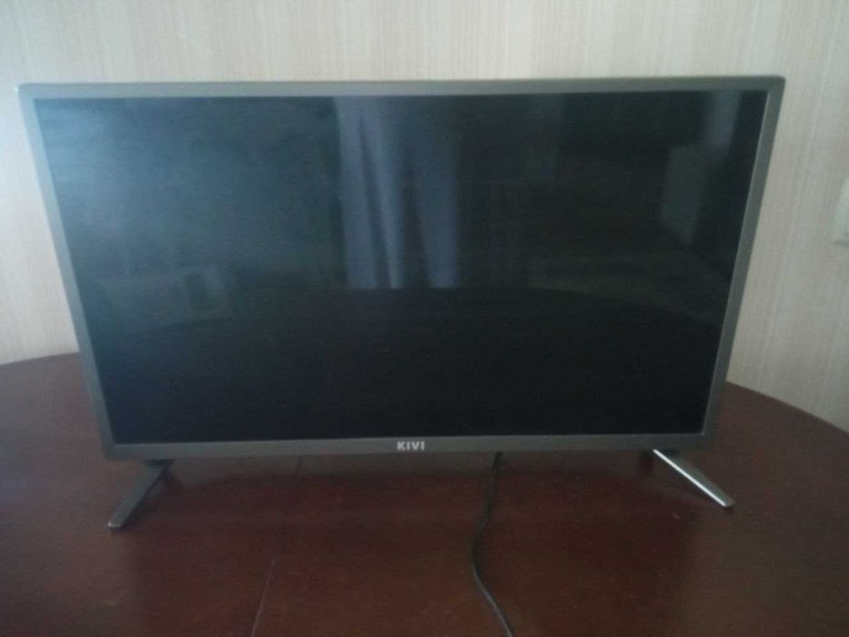 Телевізор KIVI 24HK30B