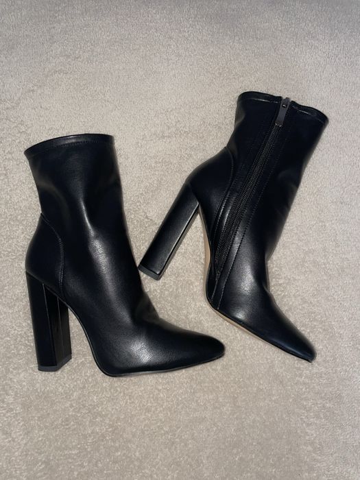 Ботильйони / черевички бренду teetspace