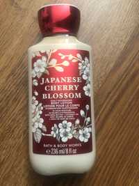 Nowy bath&body works balsam japanesse cherry blossom 236 ml