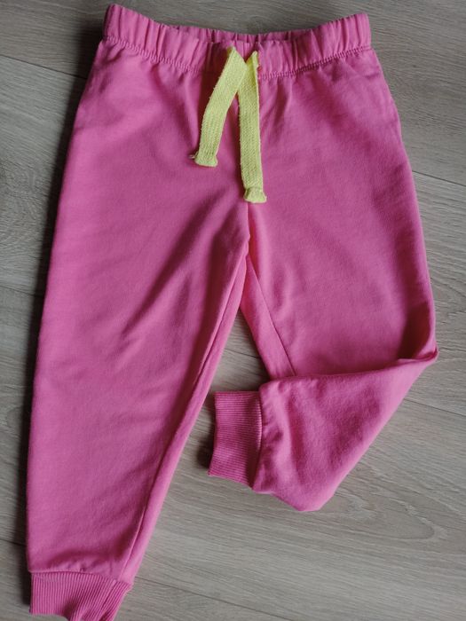 Spodnie dziewczęce dresowe sportowe różowe 86/92