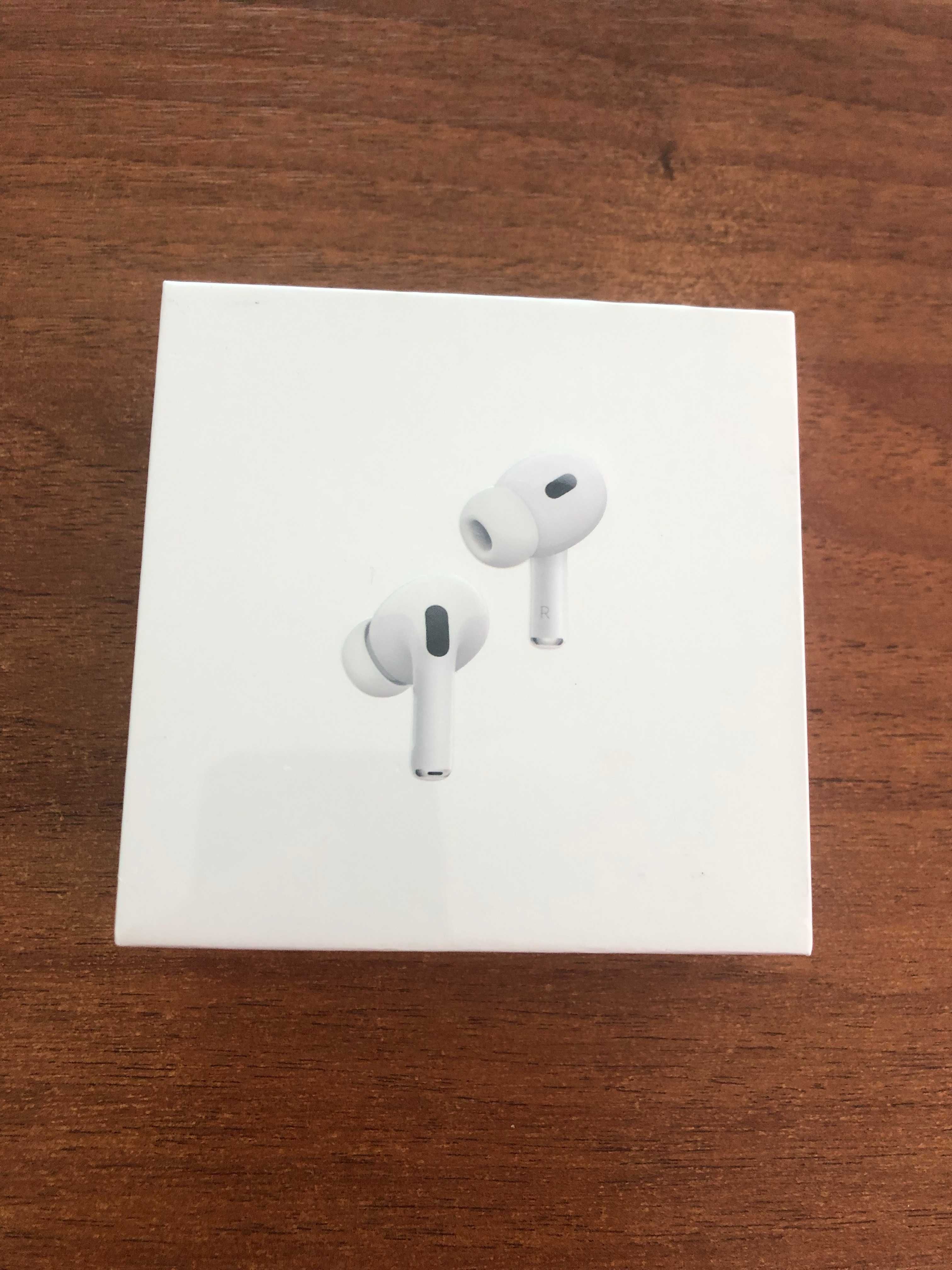 Бездротові навушники AirPods Pro 2