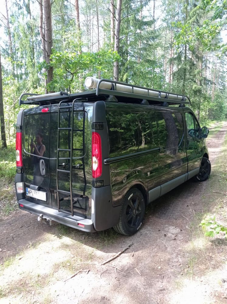 Sprzedam bardzo ladny Nissan Primastar maly przebieg